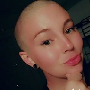 Meet your Posher, Leah